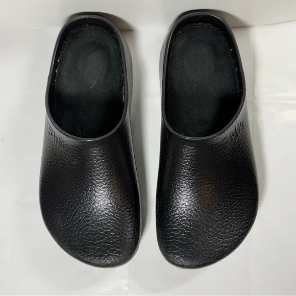 Birkenstock
Super-Birki Birkenstock Clog
Size 37 L6 in Black - Picture 11 of 13